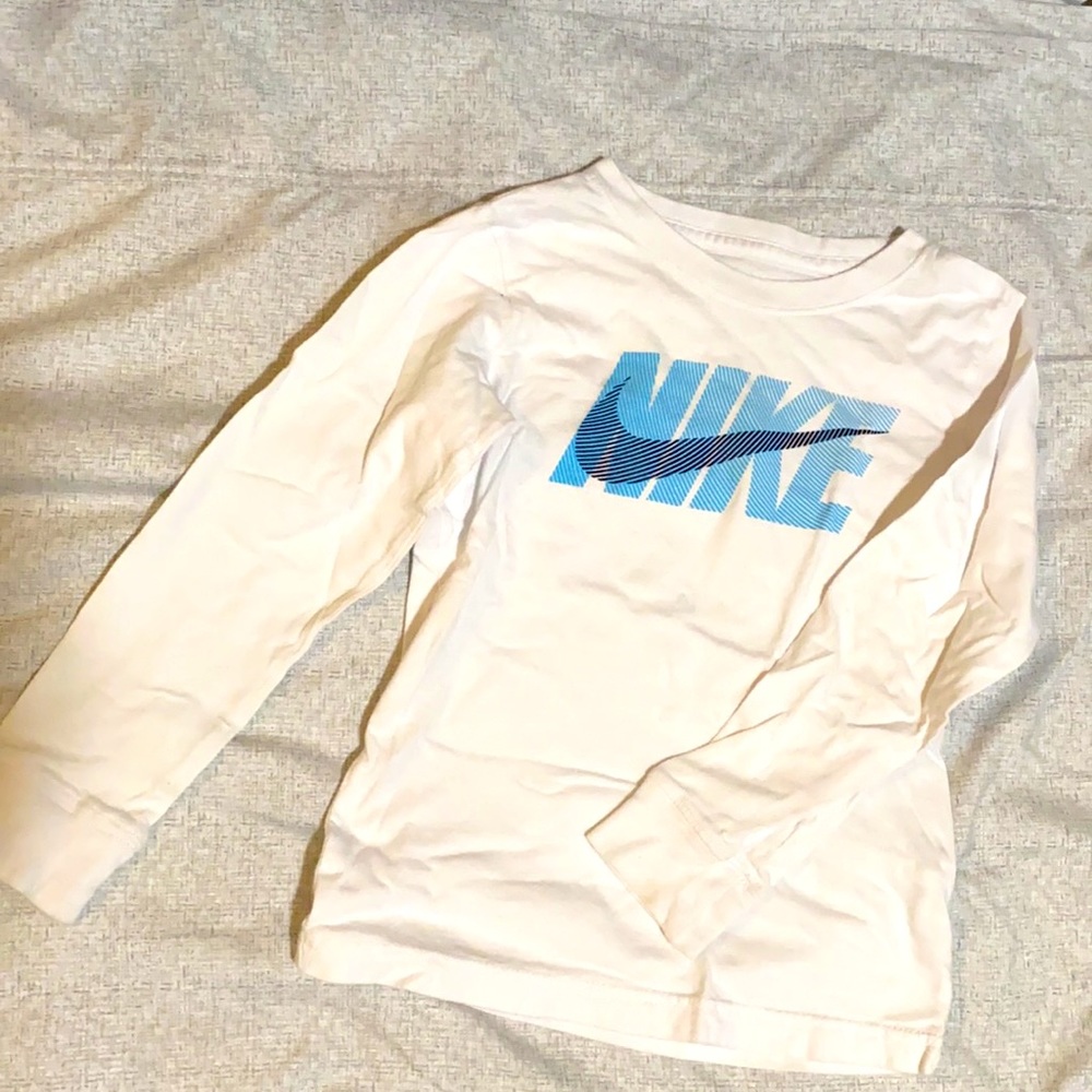 Youth Nike long sleeve shirt